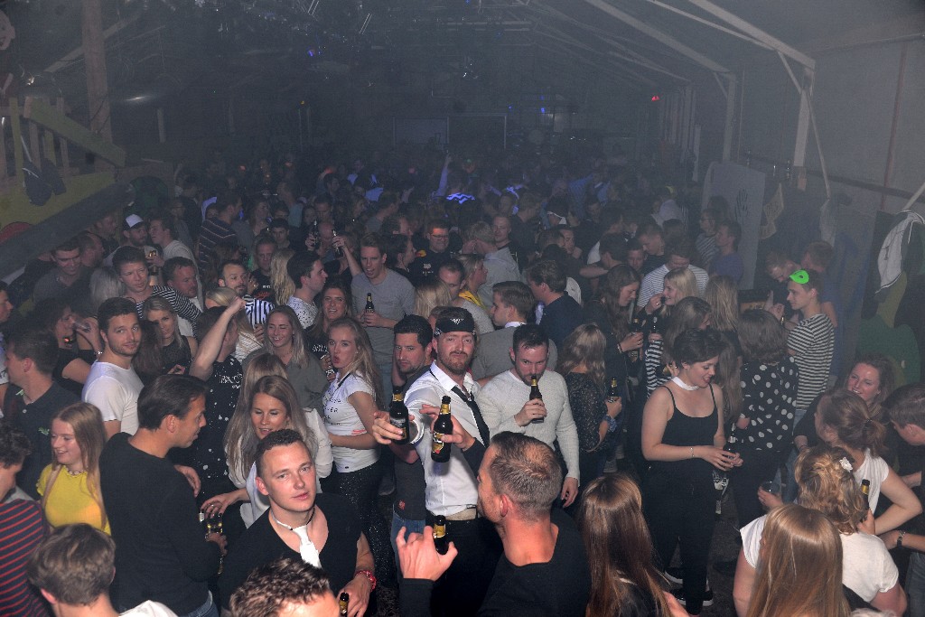 ../Images/Feest zonder naam 2019 157.jpg